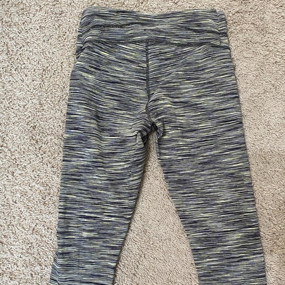 Lucy Capri Pants - Picture 2 of 3